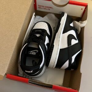 Toddler Nike Panda Dunks size 4C NEW